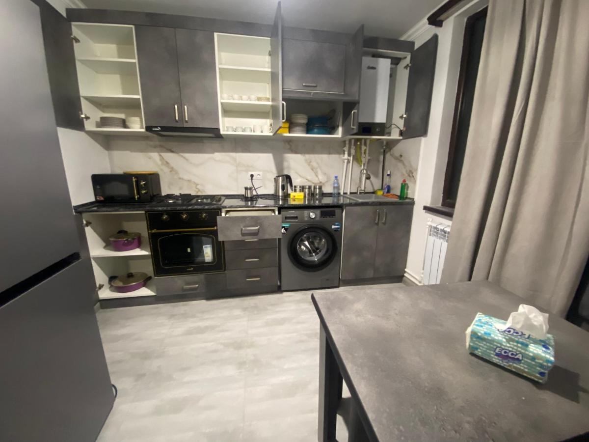 2 Cosy Apartment In Townhouse Near Airport Evn Geghanist  Luaran gambar